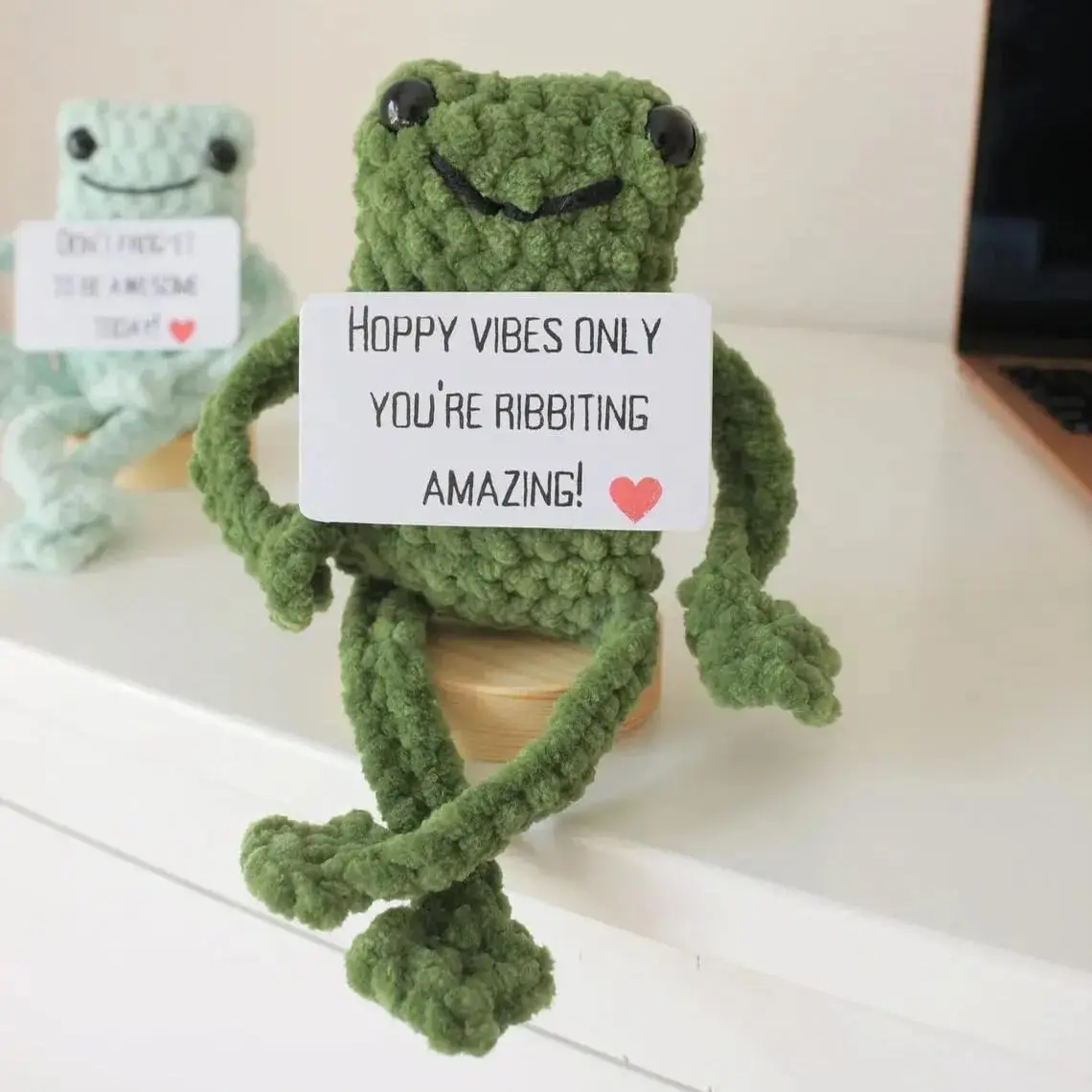 Funny Positive Frogs Mini Crochet Frogs,Emotional Support Crochet Leggy Frog Plushies,Funny Knitted Positive Frogs with Card