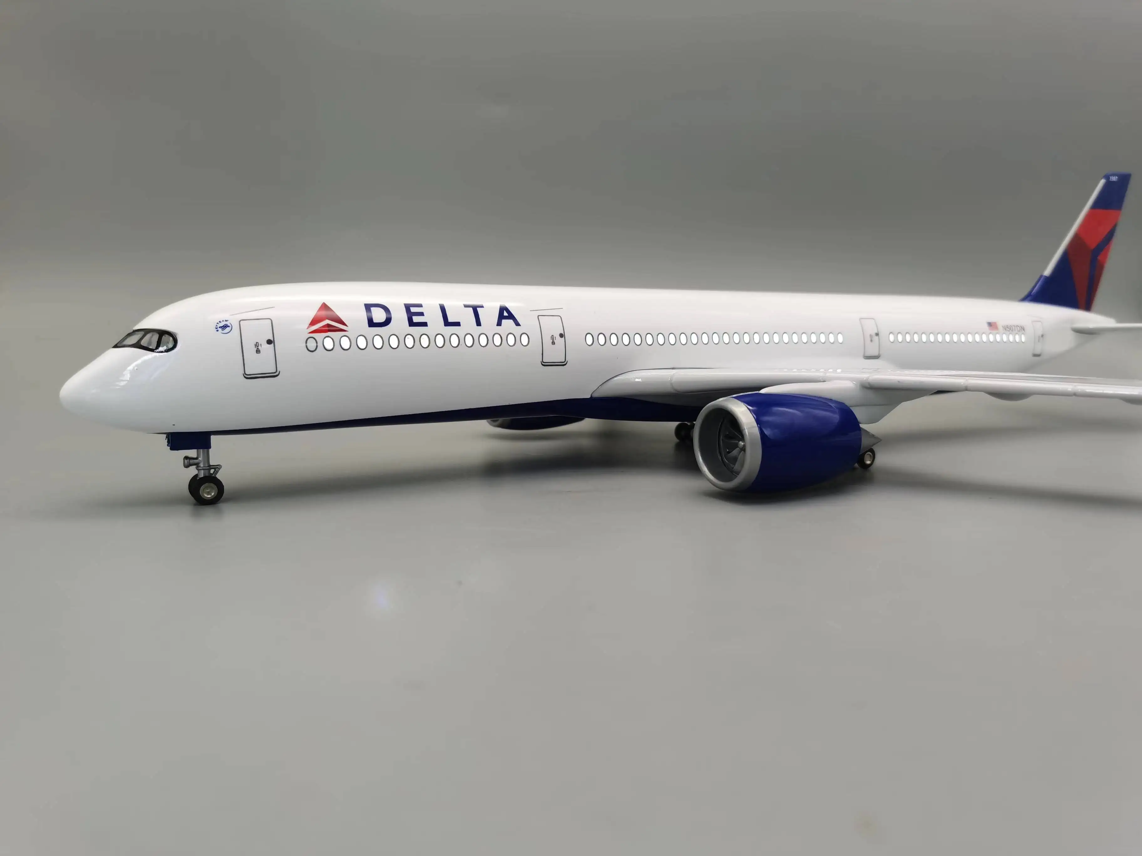 1/142 1/150 エアバス A350 X 飛行機 模型 航空機 LED 1/142 1/150 エアバス A350 X 飛行機 模型 航空機 LED - メルカリ