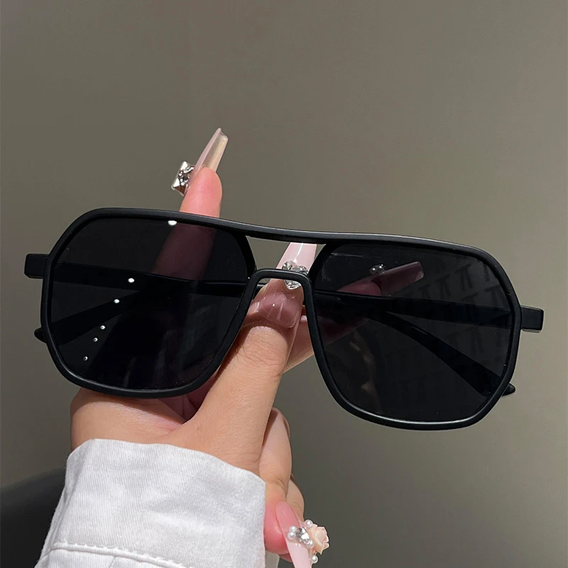 GM LUMIAS Unregelmäßige Felge Sonnenbrille Männer Vintage Doppel Brücke Shades Frauen Trendy Marke Design Koreanischen Stil Spiegel Sonnenbrille – Detail 6