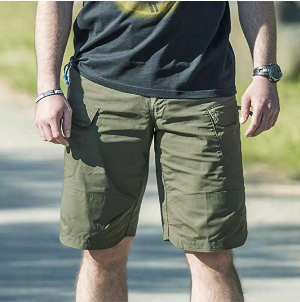 Men Outdoor Waterproof Cargo Shorts