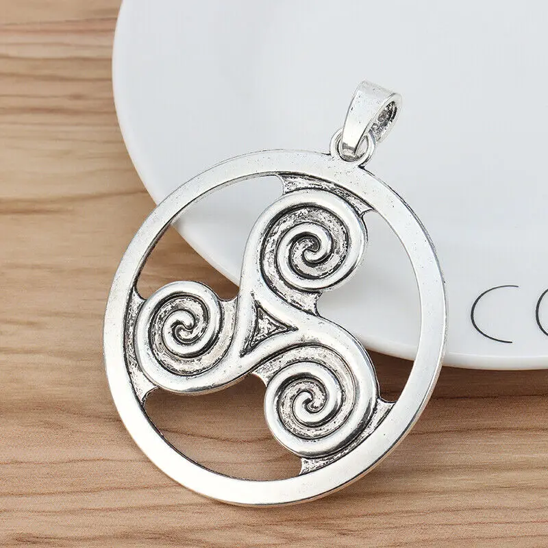 

2 Pieces Tibetan Silver Large Round Celtics Triskele Triskelion Triple Spiral Charms Pendants for DIY Necklace Jewellery Making