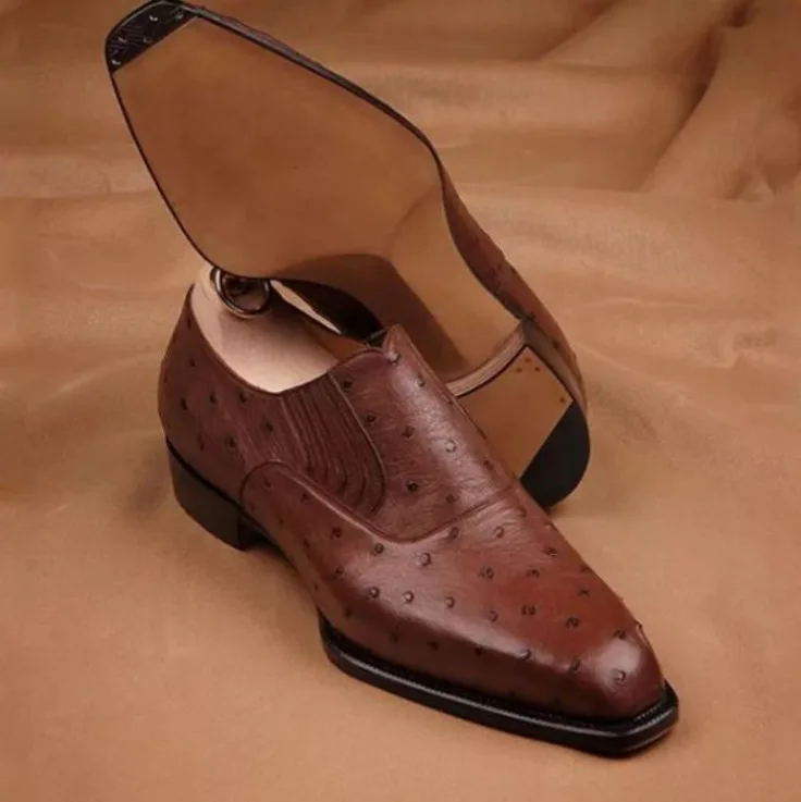 Manufacturer's Direct Sales of Brown Leather Ostrich Pattern Low Heeled Pointed Business Dress Men's Shoes, One Footed Loafers