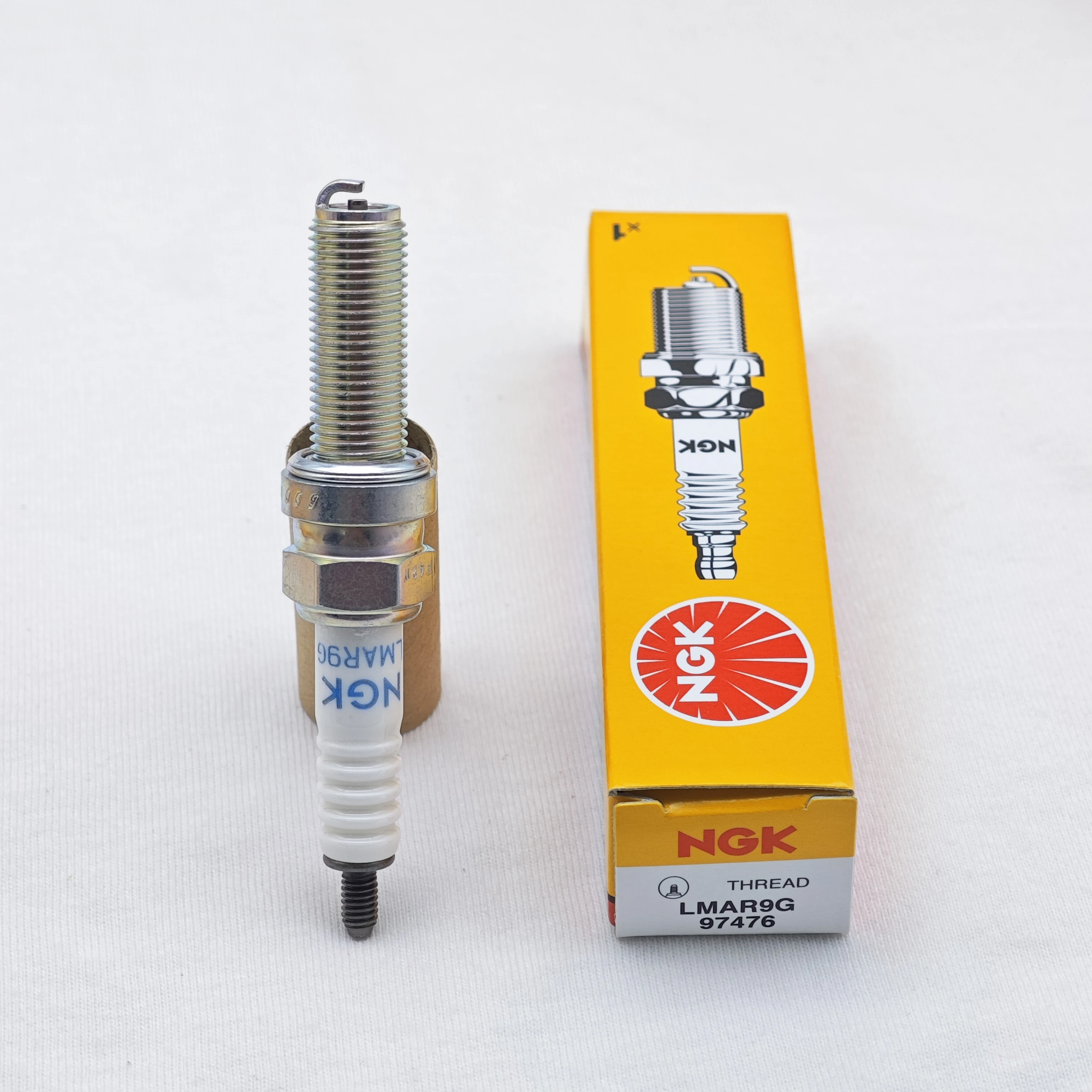 

Оригинальная Свеча зажигания NGK LMAR9G 97476 92222, 1 шт., подходит для некоторых моделей EX400 размере 400(2018-2020) Z400 ABS (2018-2023) и др.