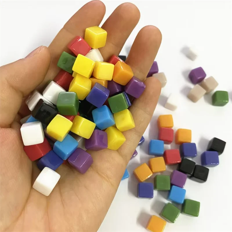 Set of 100 Clear Acrylic Dice