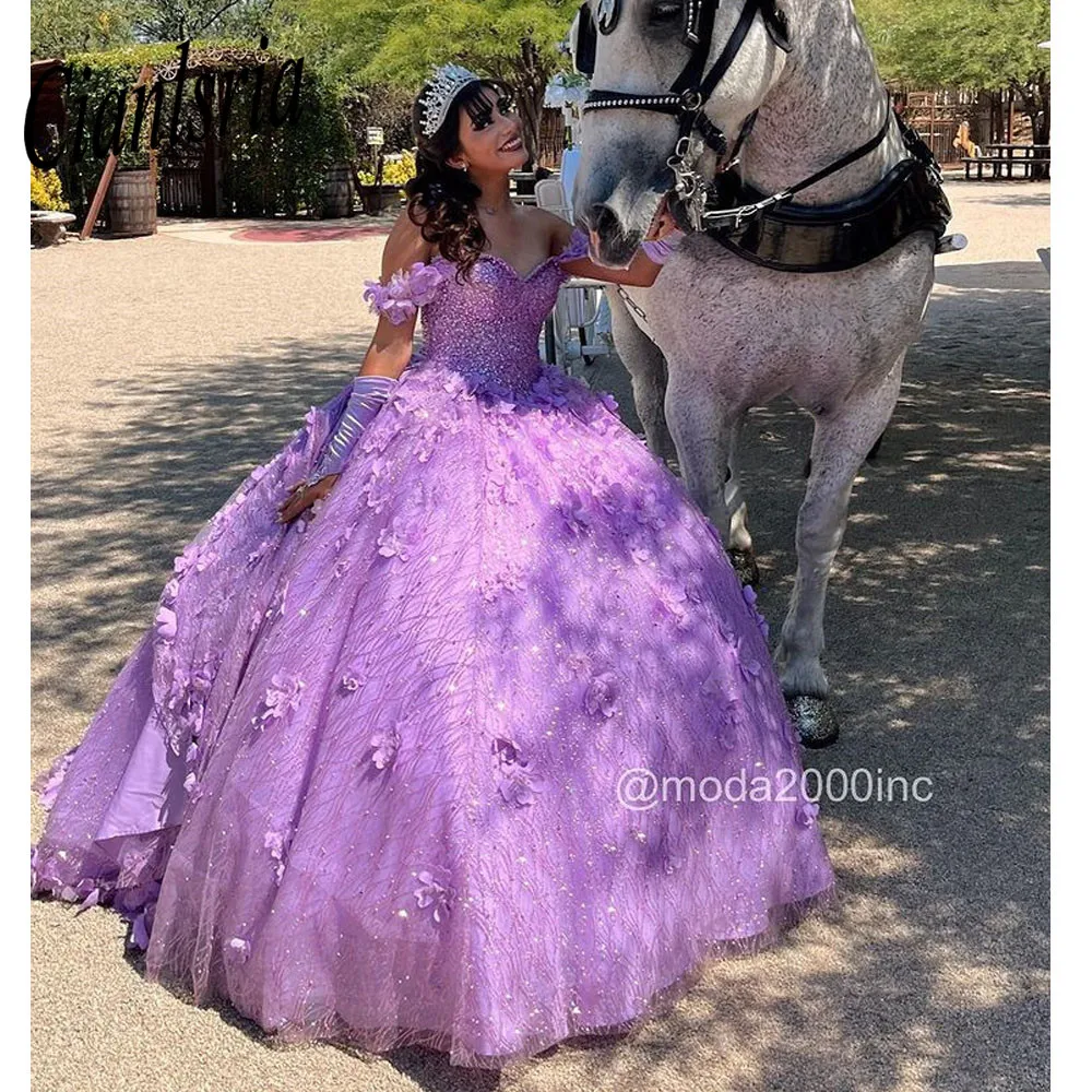 

Lavender Ball Gown Quinceanera Dresses Sweet 16 Dress 2022 Off Shoulder Lace Appliques Beaded Lace-Up vestidos de xv años