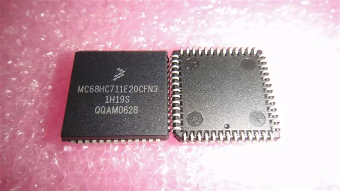 MC68HC711E20CFN3