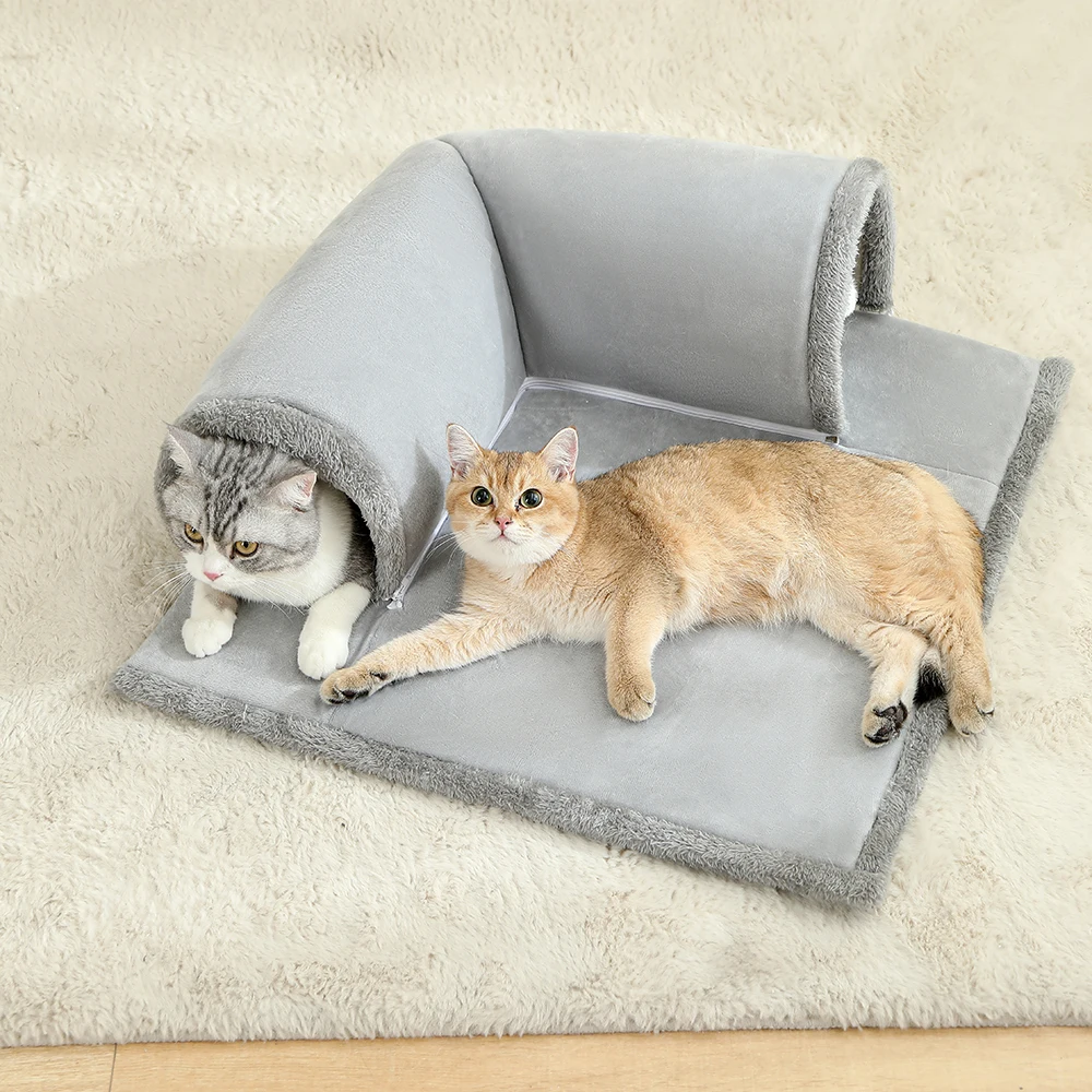 Cozy Cat Tunnel Bed for Indoor Cats – Multifunctional Activity Tunnel with Hanging Balls