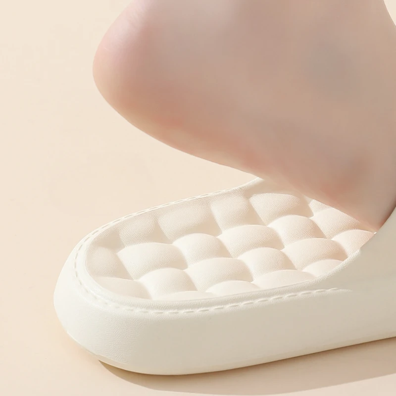 New Couples Slippers Thick Bottom Non-slip Bathroom Cute Women Sandal Indoor Outdoor Summer Home Comfortable Shoes