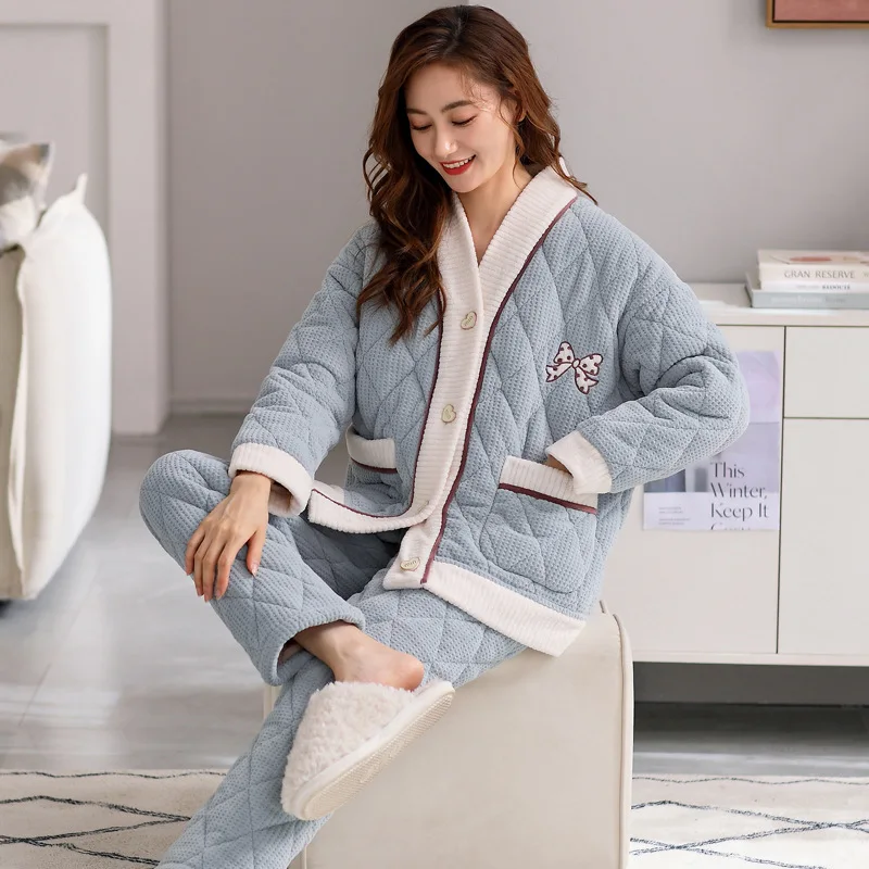 Рисунок 3 - Осенне-зимняя бархатная Пижама