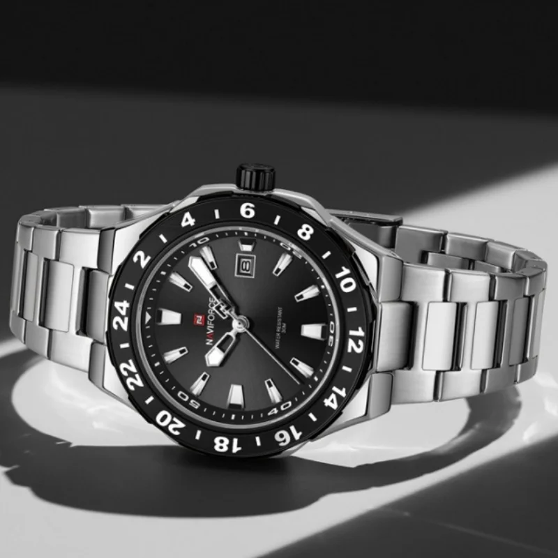 NAVIFORCE 9249 Classic Quartz Watch Fashion Calendar Night Light Waterproof Steel Strip Business Men's Luxury Watch reloj hombre - Image 4