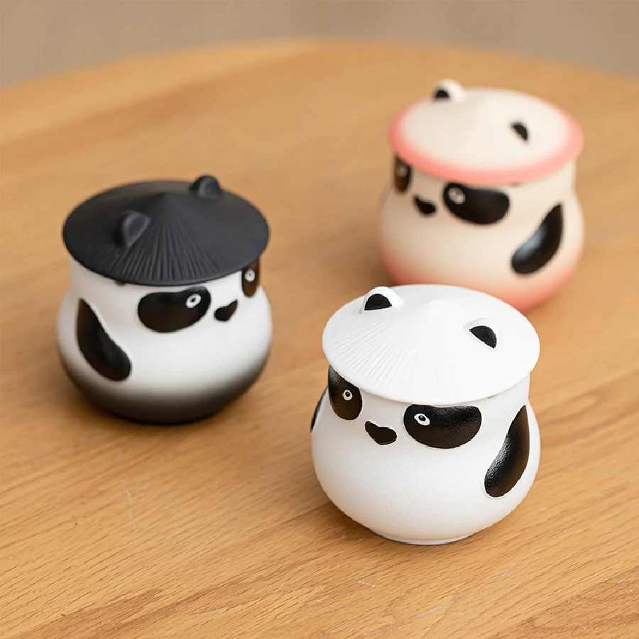 Panda Ceramic Ashtray with Lid Creative Personality Windproof and Fly Ash proof ceramic ashtray