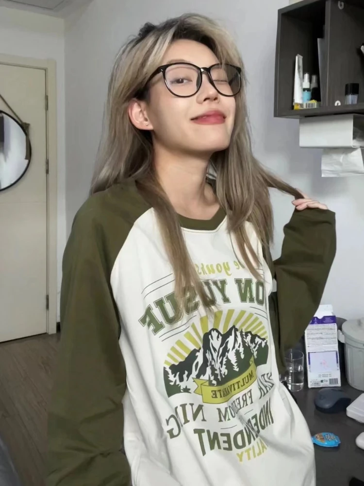 

Deeptown Vintage Green Graphic T Shirts Women Harajuku Kpop Patchwork Long Sleeve Tee Y2K Aesthetic Loose Casual Tops Grunge 90s