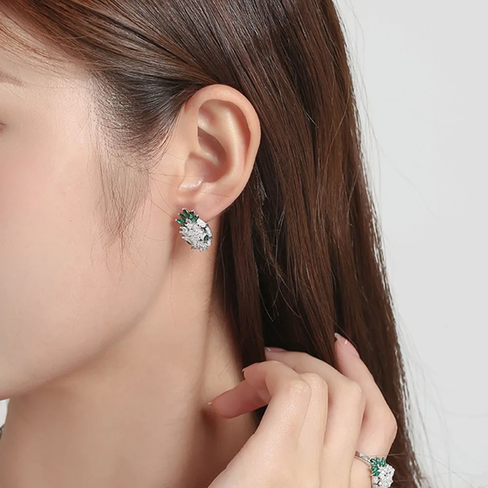 

Fashion Classic Green Snake Earrings Women's AAAAA Zircon Silver Needle Anti-allergy Exquisite Personality Accessories Prom 2023