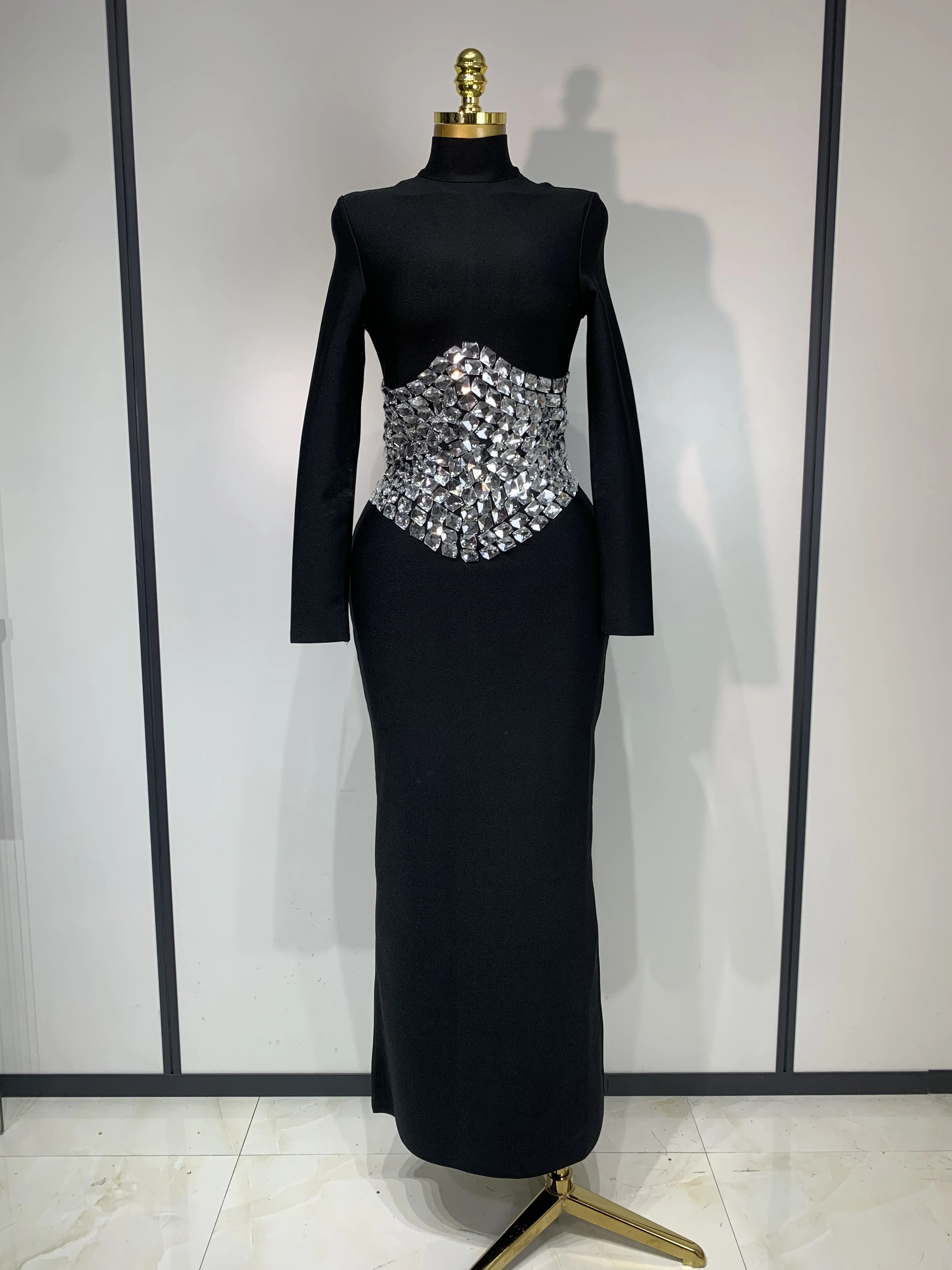 Women Sexy Strapless Colorful Crystal Bodycon Mini Bandage Dress  Spring Elegant Party Celebrate Birthday Outfit