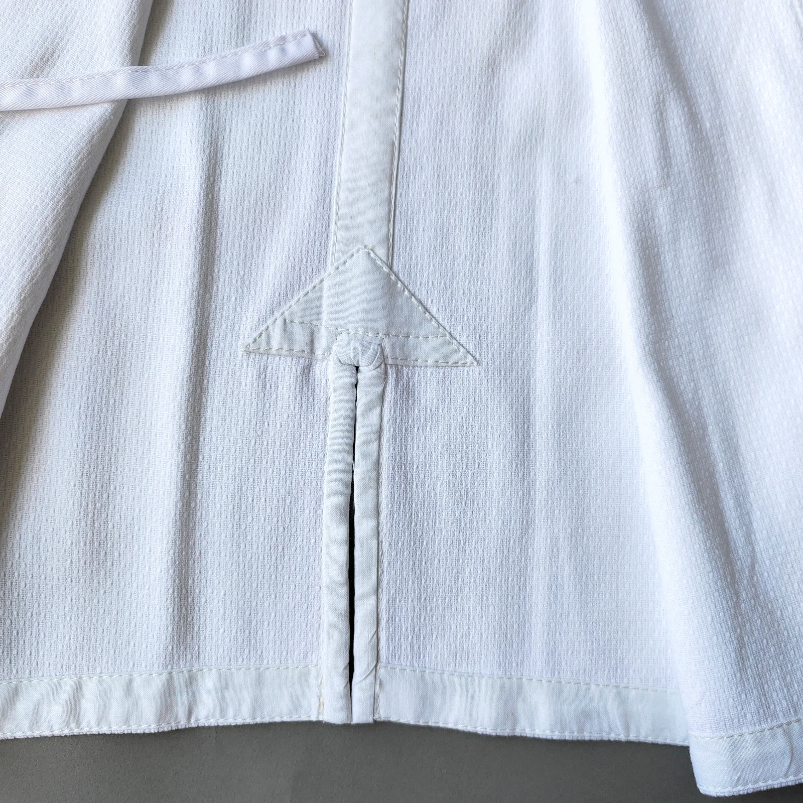 Kendo Uniform High Quality Kendogi Martial Arts Apanese Kendo Laido Aikido Hapkido White Color (Top Only)