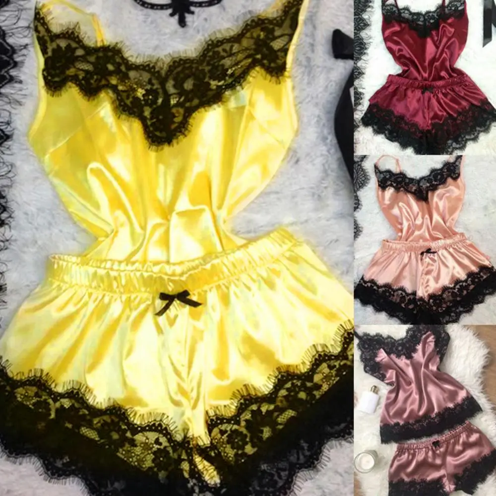 

Sexy Lace Satin Pajama Sets Women Silky Velvet Lace Strap Vest Top Shorts Sleepwear Outfit Nightwear 잠옷 conjuntos de pijama