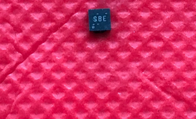 

5 шт. TPS715A01DRVR TPS715A01DRVT SBE WSON6