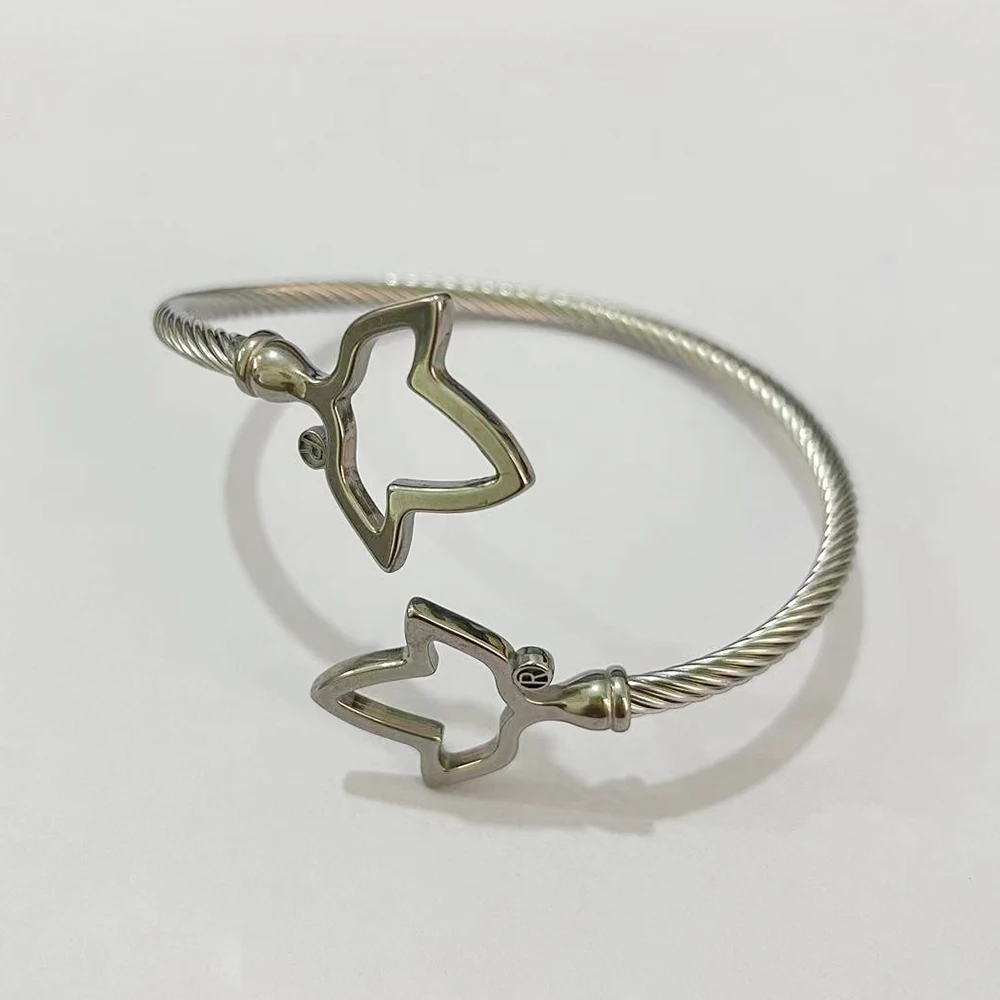 Sisters College Jewelry Ivy Screw Hook Bangle 4