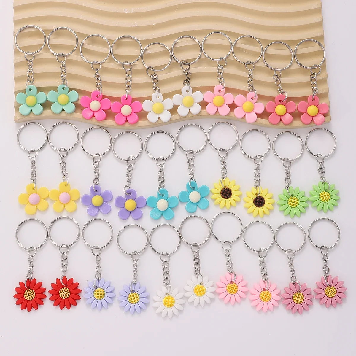 30 Stück Blumen-Schlüsselanhänger-Set, weiche PVC-Sonnenblumen-Anhänger, Schlüsselring-Ornamente für Geldbörse, Tasche, Rucksack – Geburtstagsgeschenk