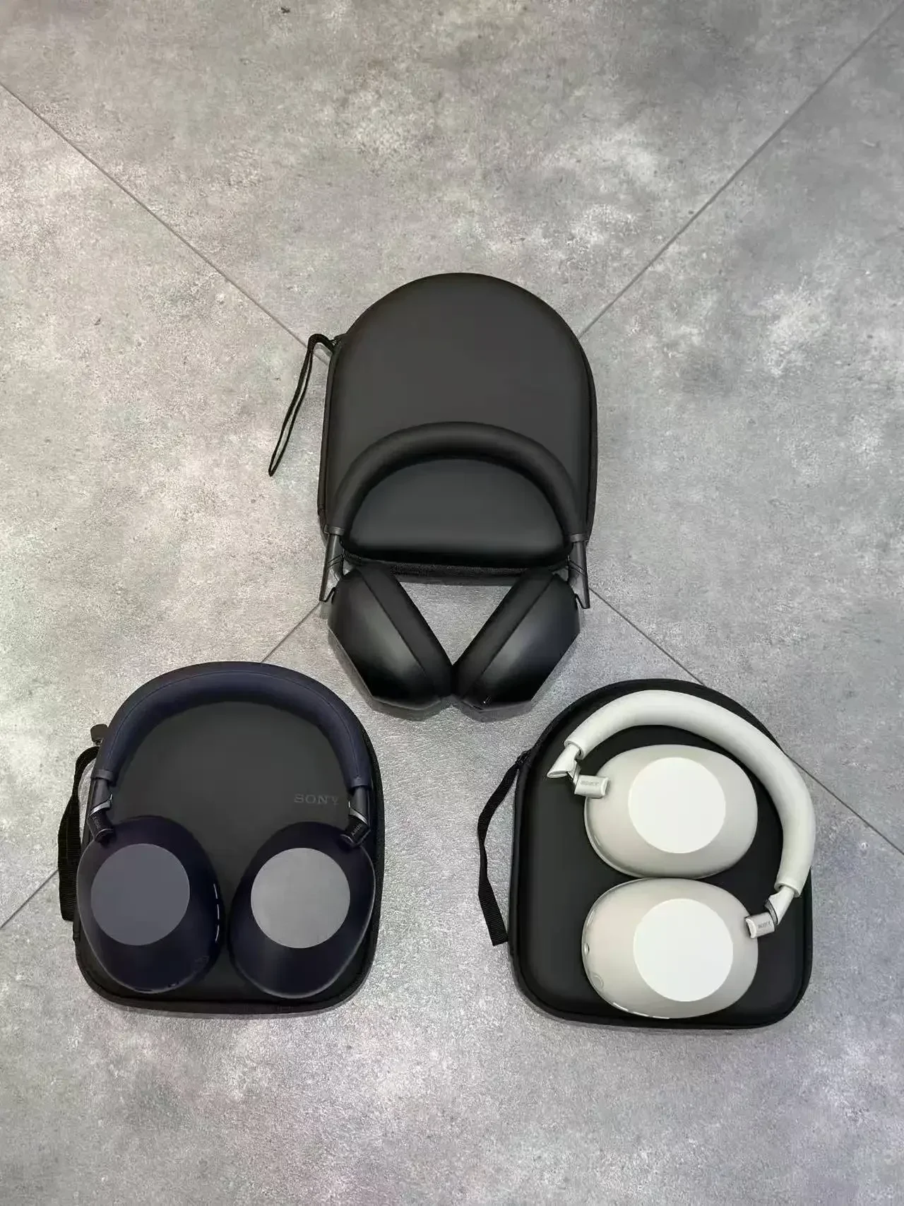 รูปสินค้า หูฟัง Sony WH-1000XM6 ตัดเสียงรบกวน เสียงคมชัด ใช้งานได้นาน 30 ชม.
