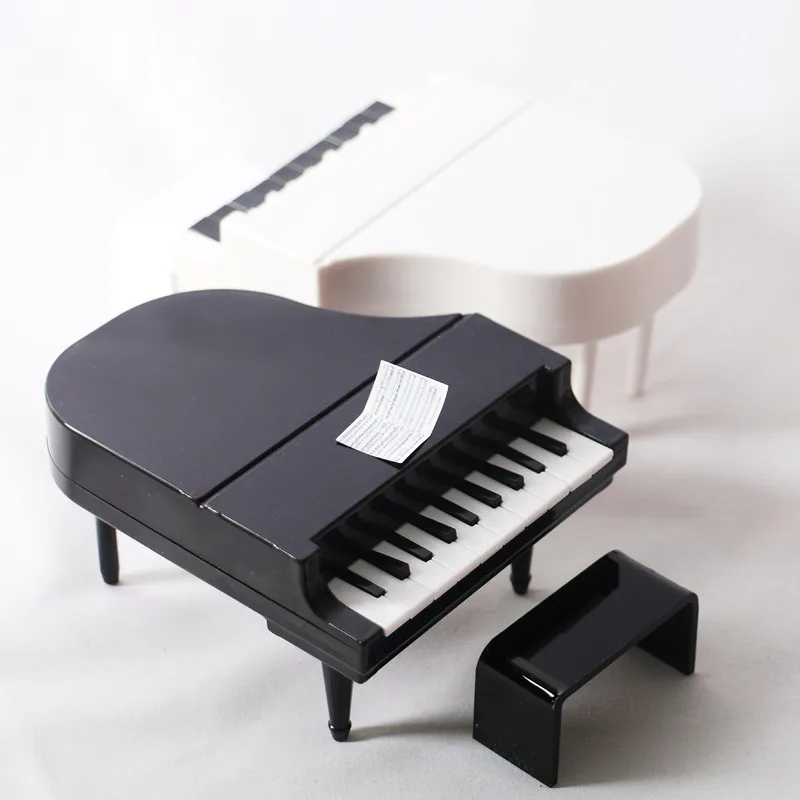 Hemobllo Mini Piano Con Taburete – Instrumento Musical En Miniatura Para Casa De Muñecas Y Decoración De Escenarios