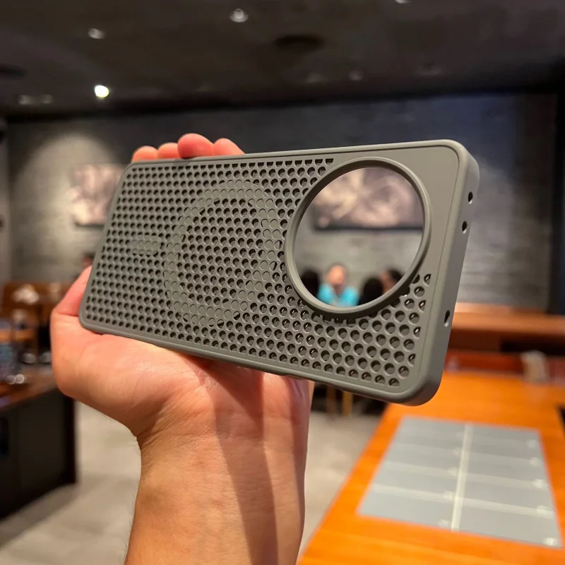 Magnetic Honeycomb Heat Dissipation Mesh Cooling Case with Wireless Charging Compatibility