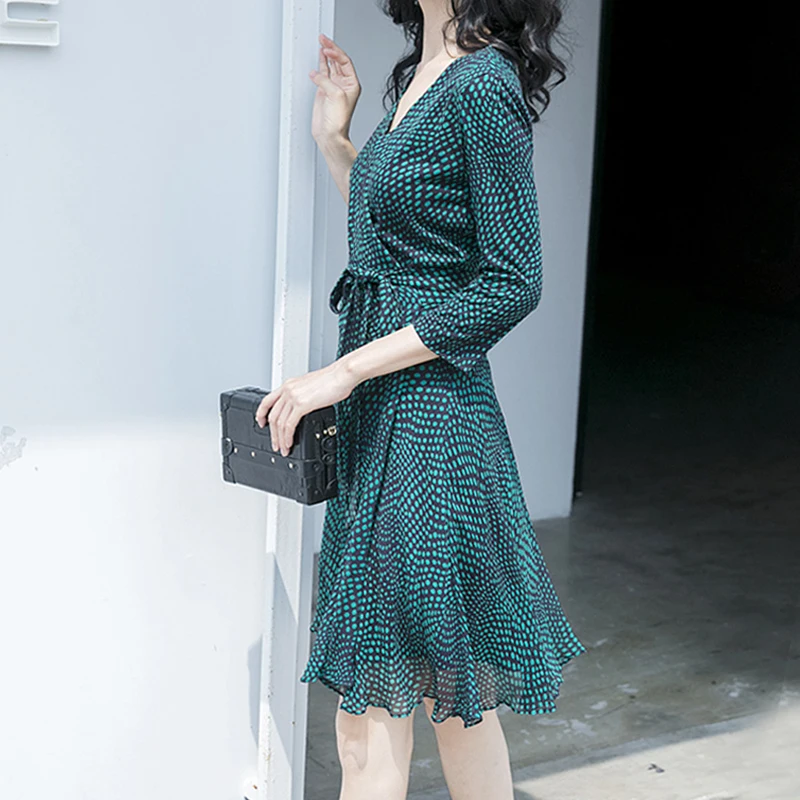 

2021 New Spring/Summer V-neck Slim Fit Wrap Skirt Polka Dot Chiffon Spliced Lace up Holiday Dress Elegance Middle Skirt