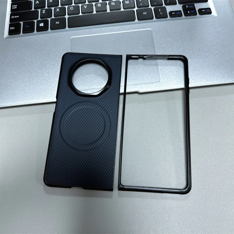 Carbon Fiber Magnetic Wireless Charging Protective Case for Huawei Honor Magic V3