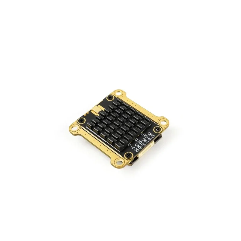 Installation du RAD VTX 5.8G 2.5W sur un drone FPV, prêt pour le vol.