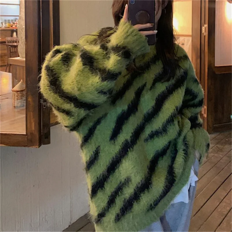 

Lazy loose and thick soft autumn new vintage leopard print sweater women's outer