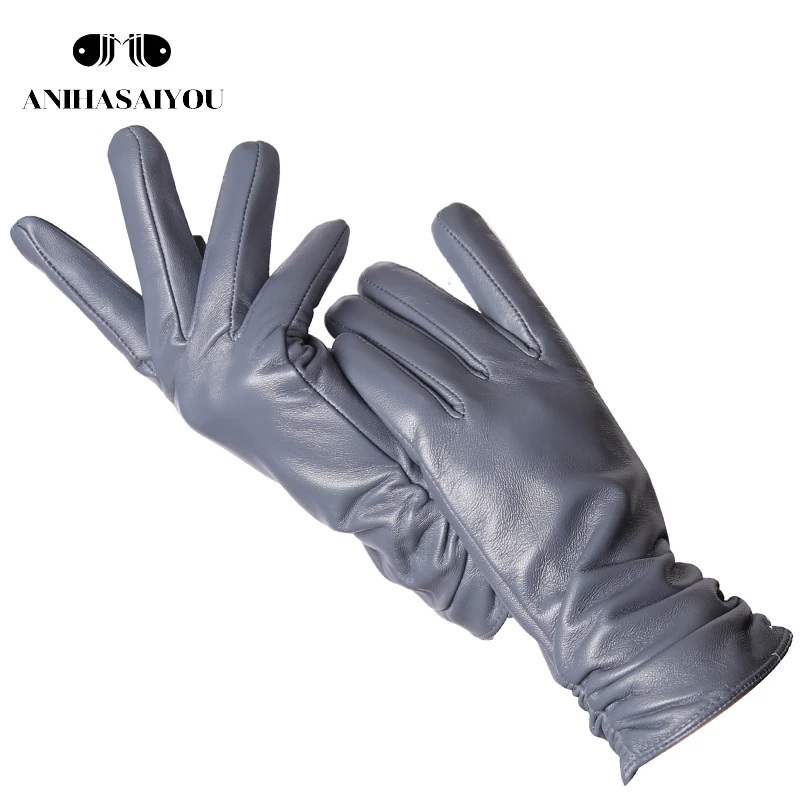 Classic Pleated Women's Sheepskin Leather Winter Gloves