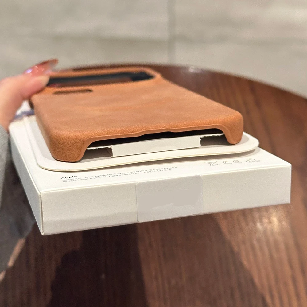 Retro Sheepskin Leather Magnetic Shockproof Matte Case with Magsafe Compatibility