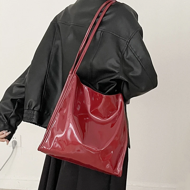 Luxury Designer Women's Tote Bag Fashion Patent Leather Glossy Underarm Shoulder Bags Large Capacity Commuting Handbags