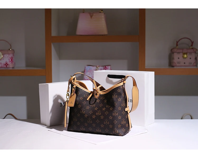 Detalhe do pingente e da clutch acoplada