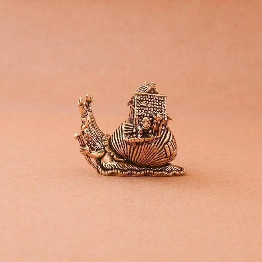 Creative Exaggerate Solid Brass Snail House Small Ornaments Tea Pet Ceremony Copper Simulation Animal Figurines Miniatures Decor