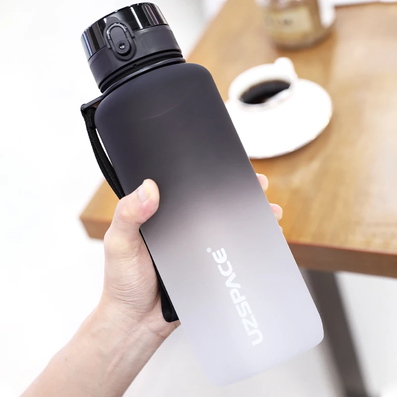 UZSPACE 1500ml 스포츠 물병 시간 마커 대용량 휴대용 누출 방지 야외 여행 음료 플라스틱 컵 BPA 무료 ...