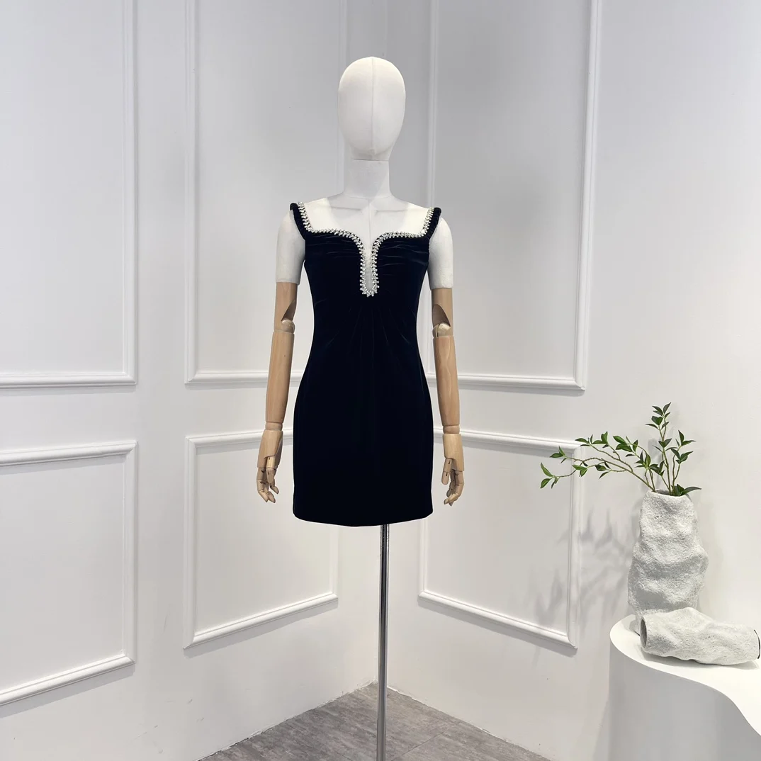 

2023 Latest Women Fashion Solid Black Diamonds Intellectual Folds Sleeveless Mini Dress for Party