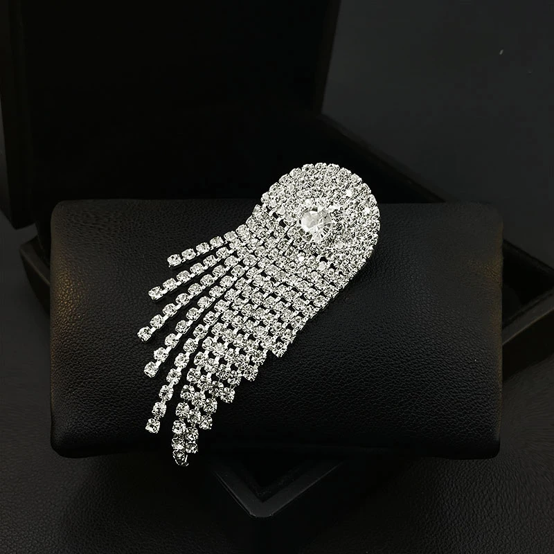 Jellyfish Design Brooch Women's Suit Accessories Fashionable Buckle All-Match Collar Pin Cheongsam Magnetic Corsage Jewelry 5659