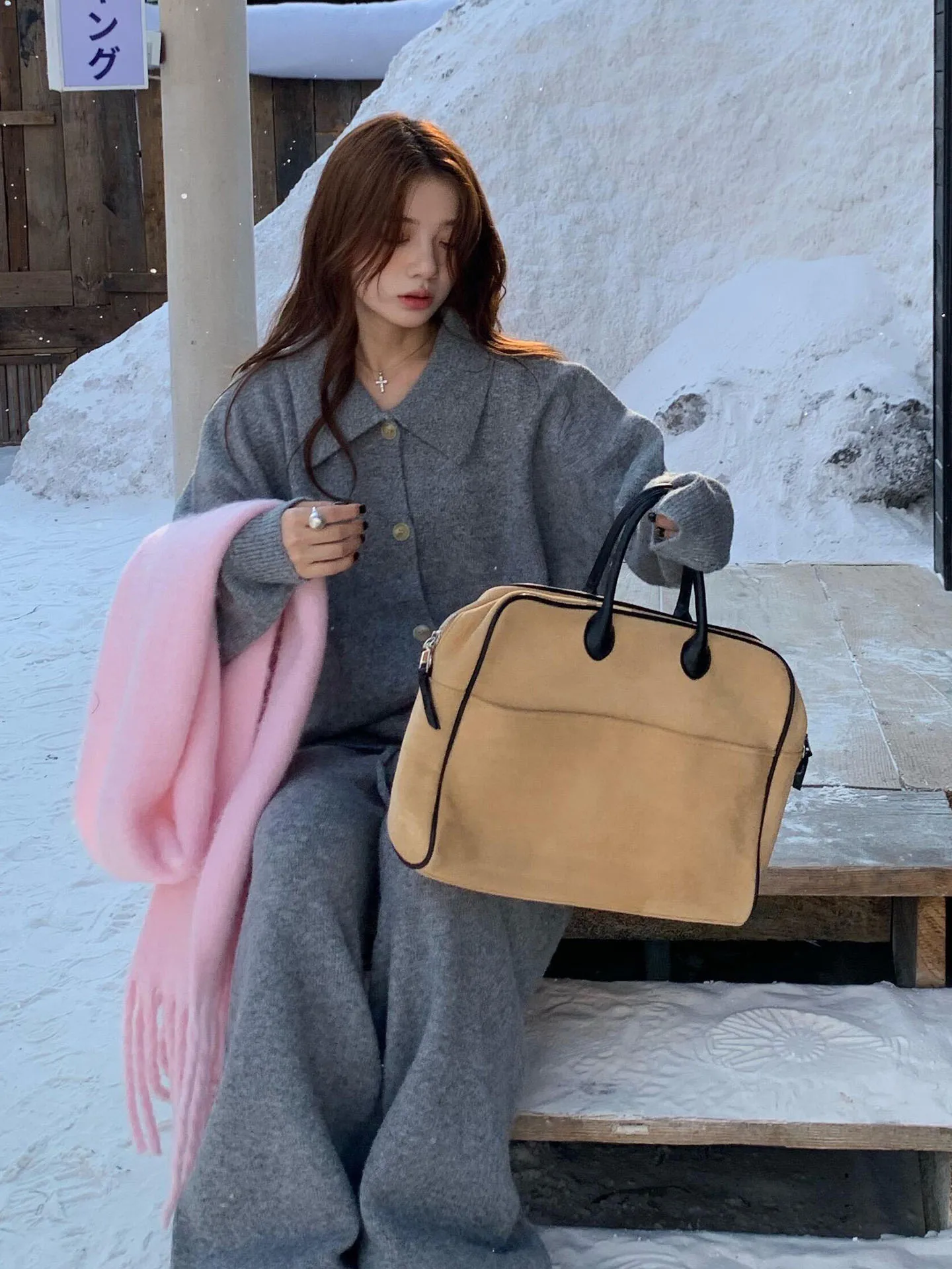 Tote Bag Women's 2025 New Autumn and Winter High-end Niche Design Large-capacity Retro Commuter Handbag