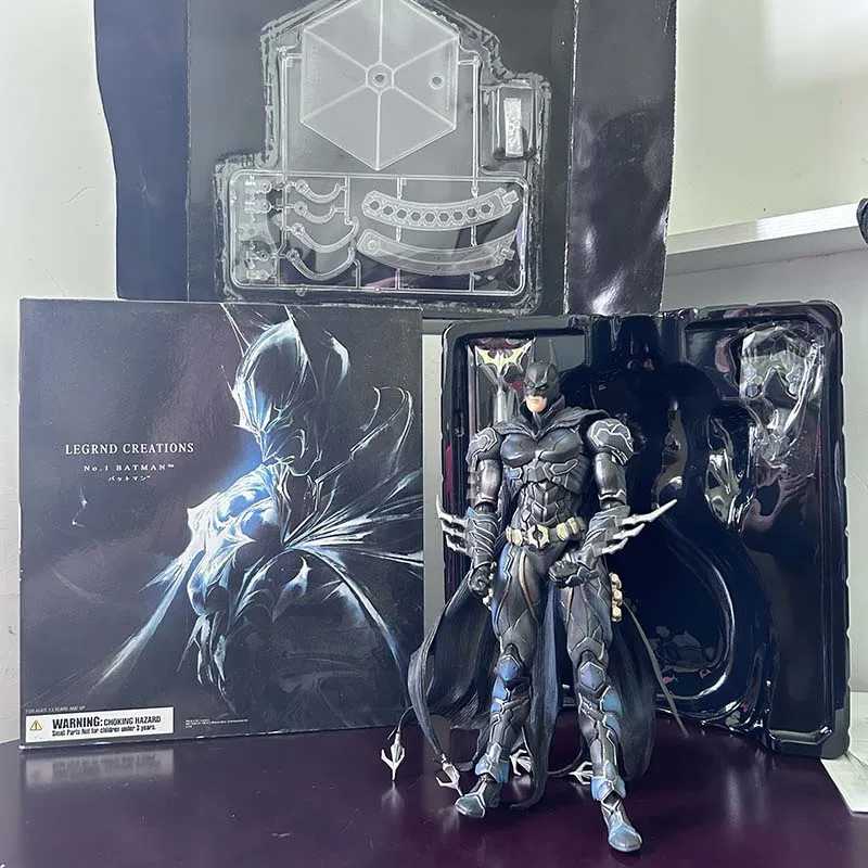 Play Arts Kai 1/6 Batman Character Comic Series Batman Hight