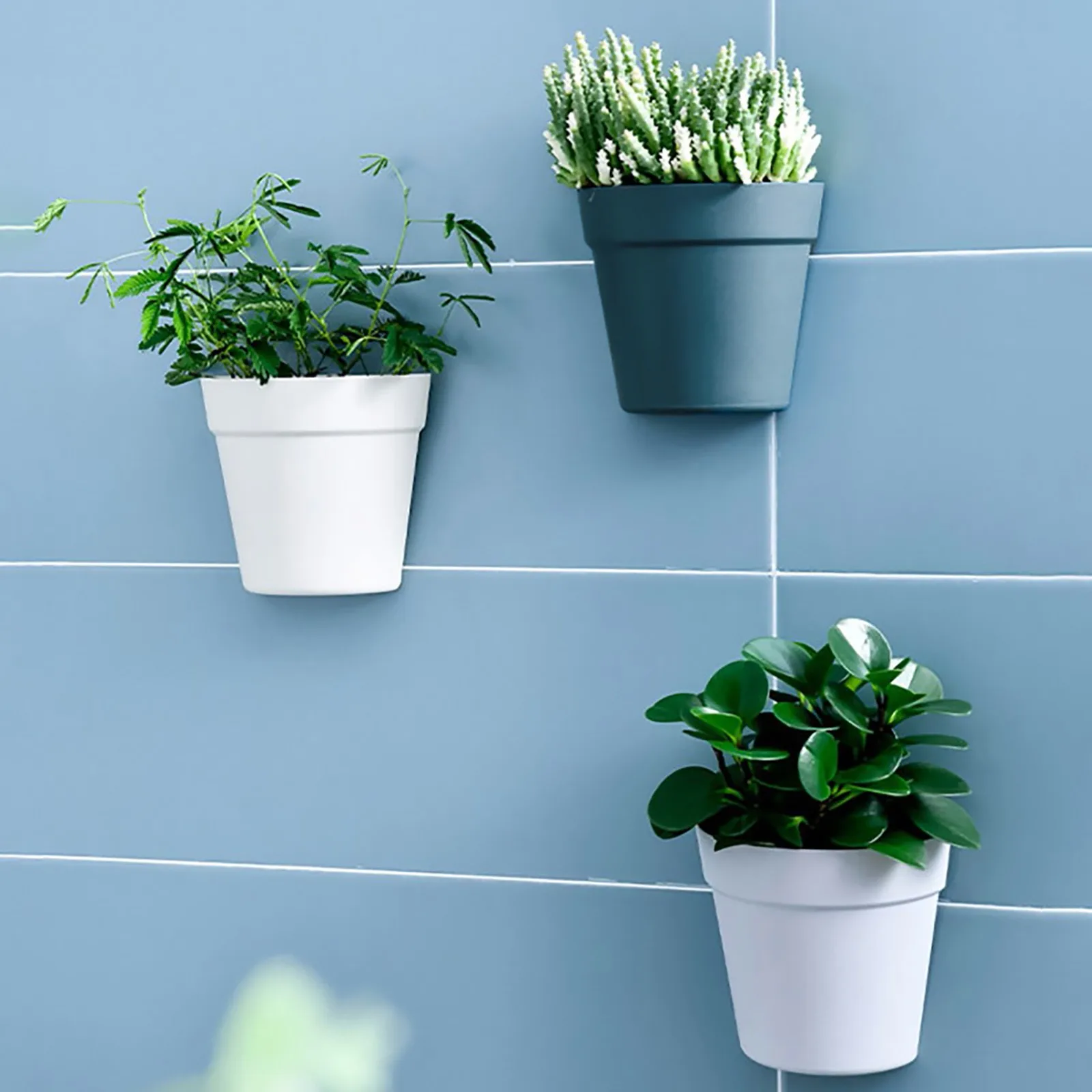Hot Sell Wall Flower Pots Indoor and Outdoor Balcony Wall-Mounted Plastic Garden Flower Pots Decor Planter Flower Garden Pots - Image 2
