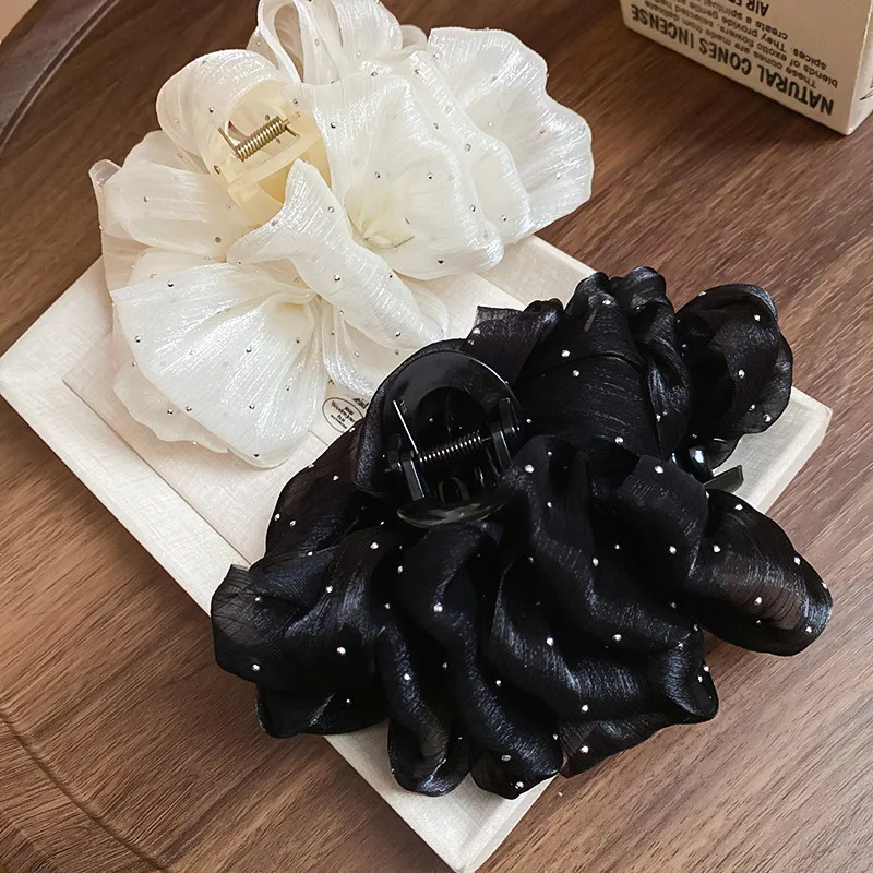 Garnstoff-Blumen-Haarspangen mit Strass und Acryl für Damen – Einfache, modische Haaraccessoires für hohe Pferdeschwänze – Großhandel