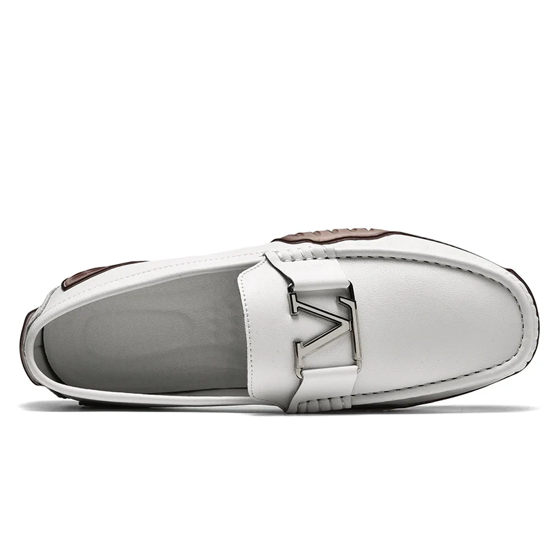 عالية الجودة الرجال أحذية من الجلد عادية جلد البقر المتسكعون لينة فاخرة البازلاء أحذية اللون جلد طبيعي الرجال أحذية قيادة مسطحة