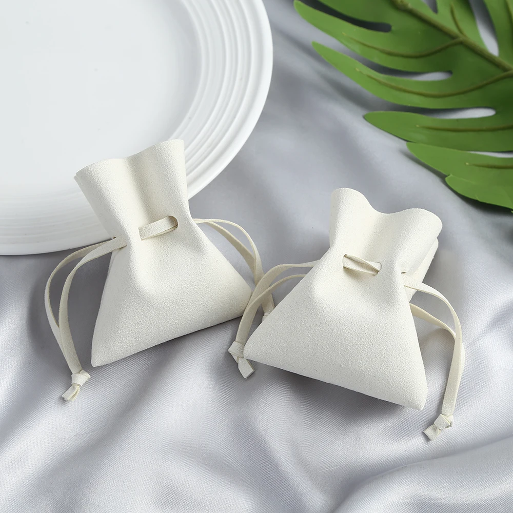 Fashion Jewelry Drawstring Pouches White Fungus Style Microfiber Packaging Bag Ring Earrings Gift Storange for Wedding Party