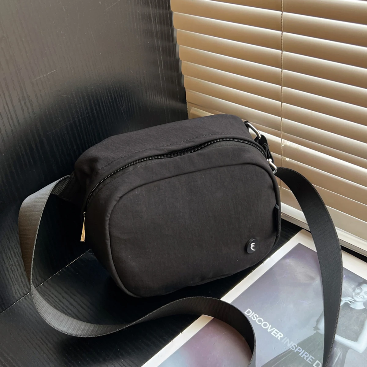 Small Bag Mini Lightweight Multi-Compartment One-Shoulder Diagonal Bag Cute Mobile Phone Bag Small Shell All-Match Shoulder Bag