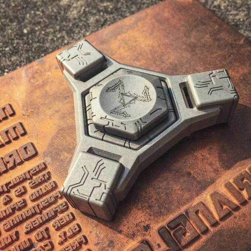 Спиннер Железный Человек Купить