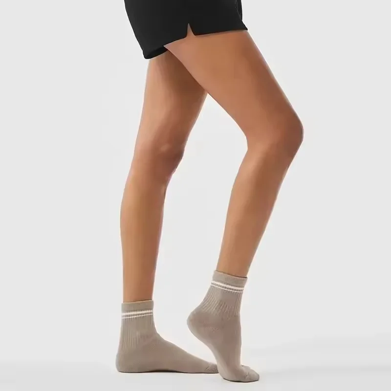 Sports Socks Yoga Instant Classic Unisex Half-Crew Throwback Sock Gravel Athletic Pure Cotton