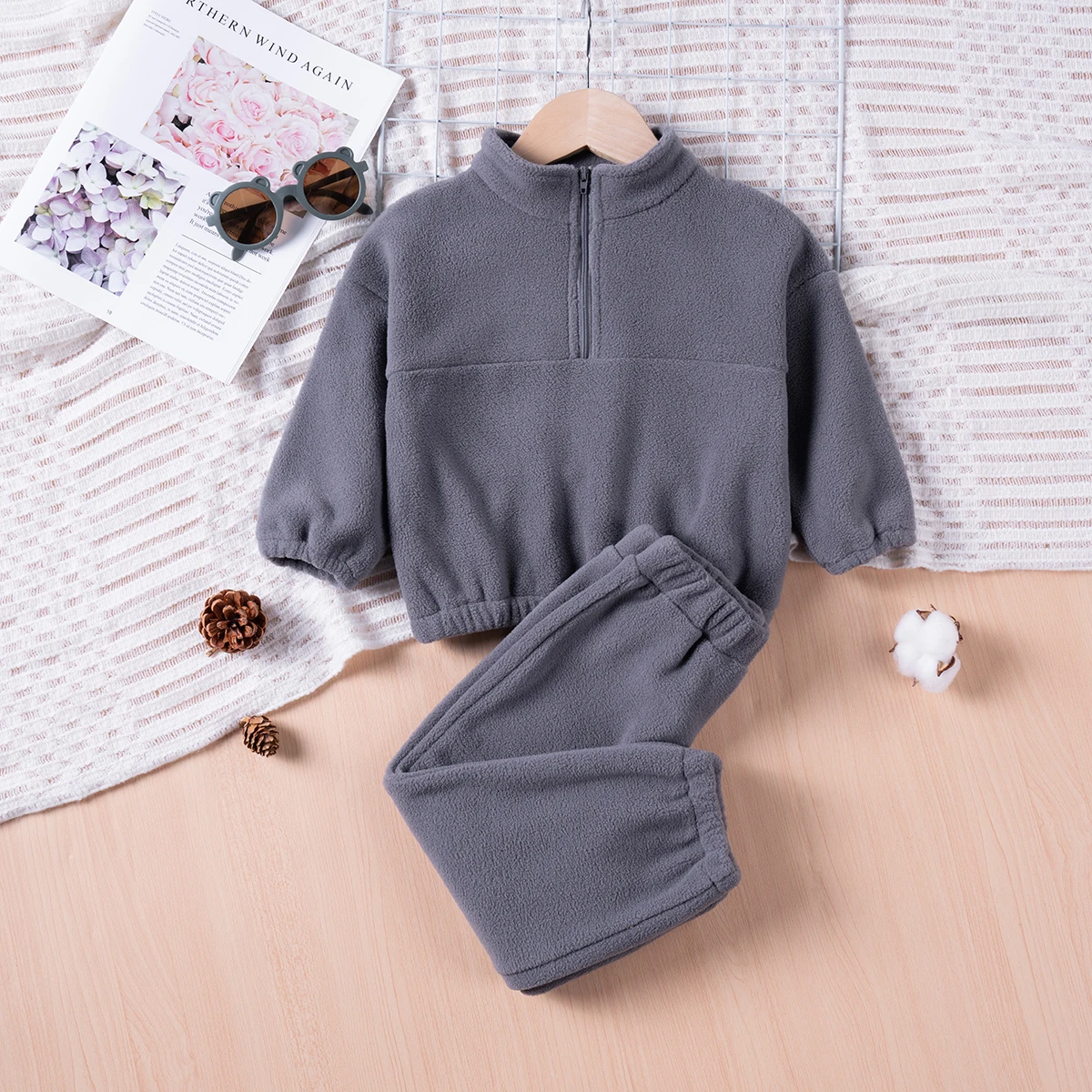 GRAY