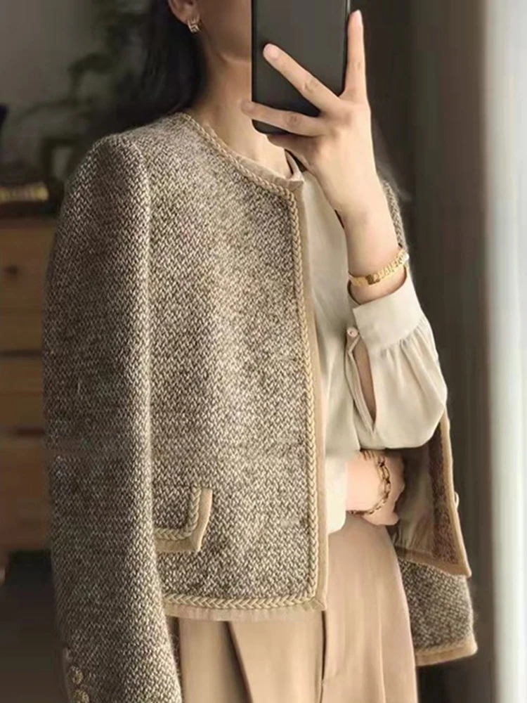 Coat Women's Short Single-Breasted Fashion Loose Versatile Korean Style  Spring and Autumn Design Stitching round Neck Cardigan