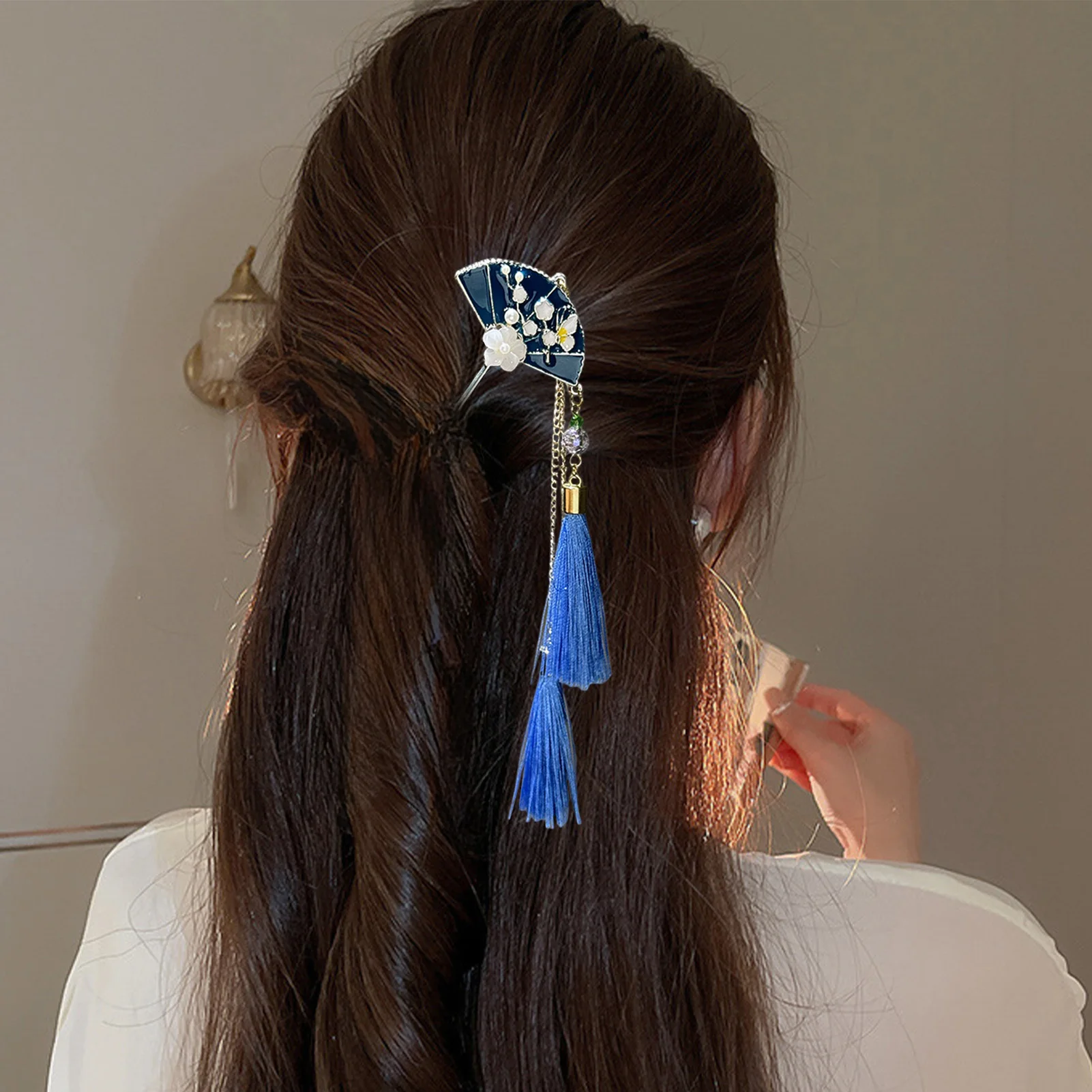 Bastoncino per capelli antico ventaglio blu con nappe fiore_voghion.com